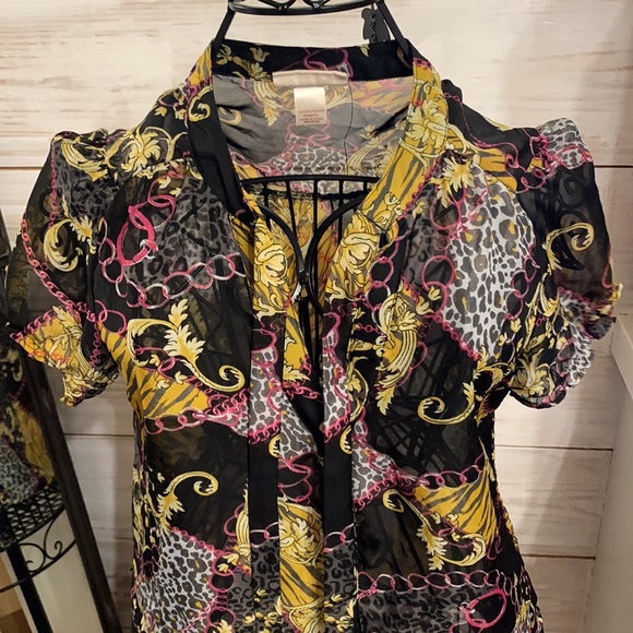 Button up shirt - Picture 3 of 5